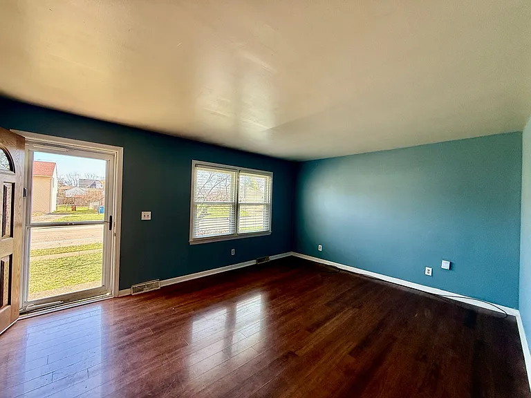 1104 Spring Run Rd — Photo 3