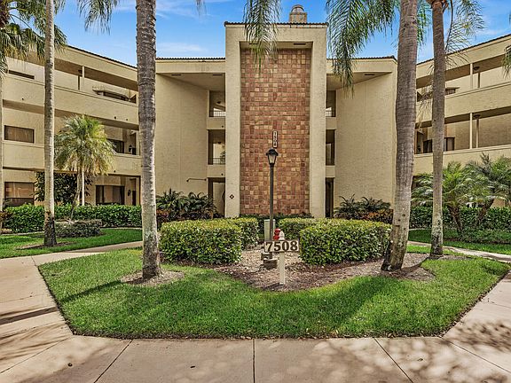 3rd image of 7508 LA PAZ Boulevard #204
