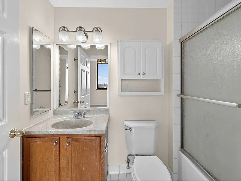 169 Monsignor Obrien Hwy #505 — Photo 18