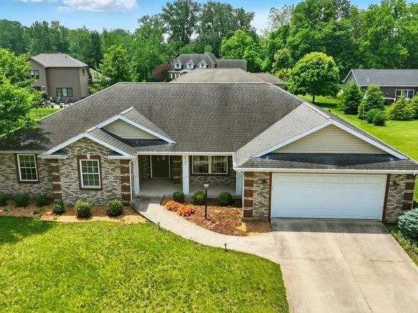 2703 E Porthcawl Rd, Winona Lake, IN 46590