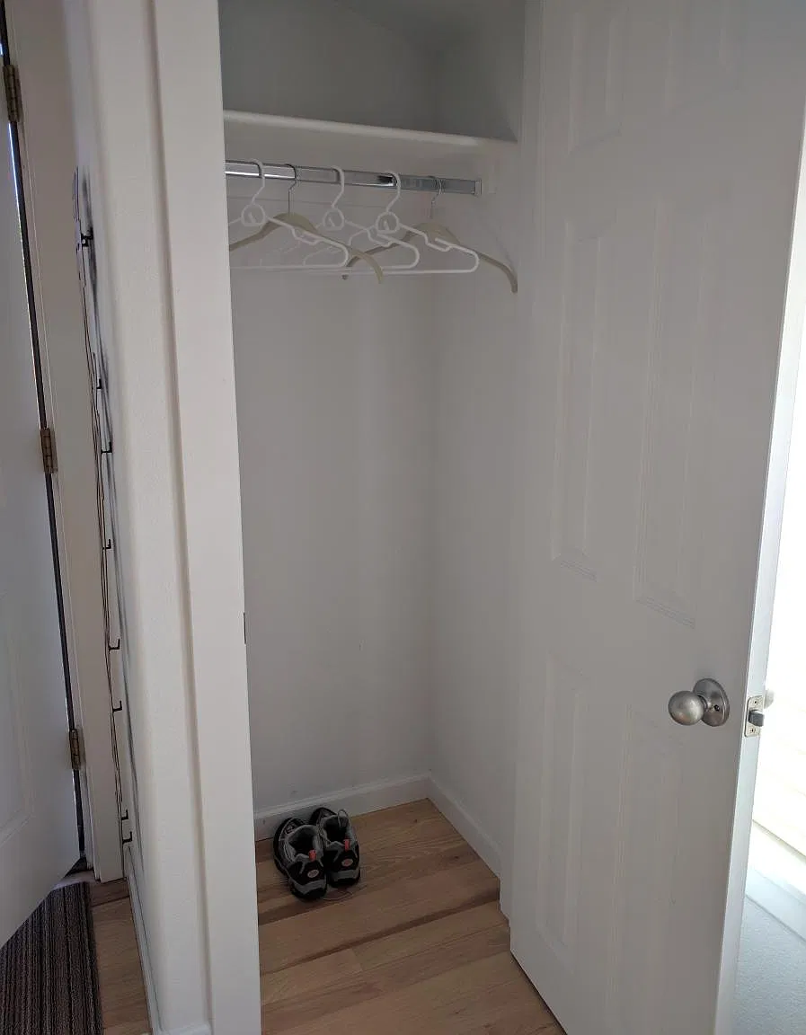 Studio, 575 sqft, $1,250 — Photo 3