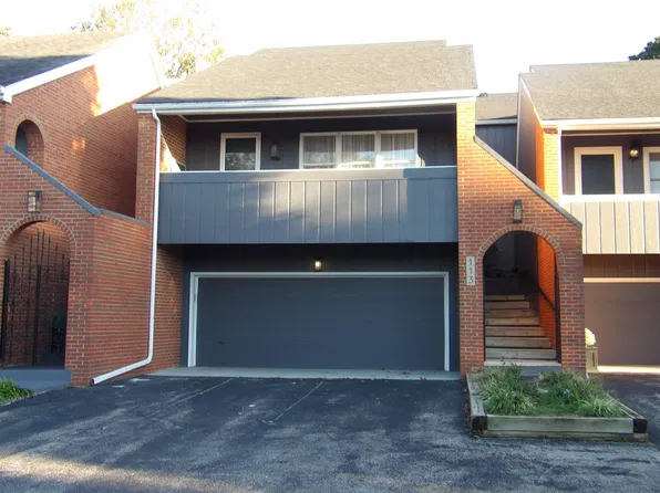 113 Locust Hill Dr, Frankfort, KY 40601