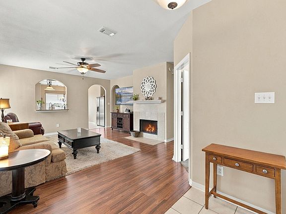 5th image of 2207 Tarrytown Crossing Dr
