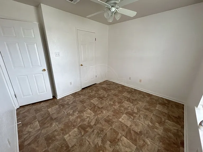 2707 Casey Dr — Photo 15