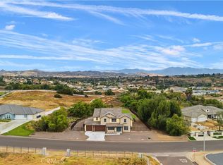 16519 Ginger Creek Dr, Riverside, CA 92504