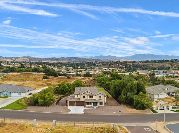 16519 Ginger Creek Dr, Riverside, CA 92504