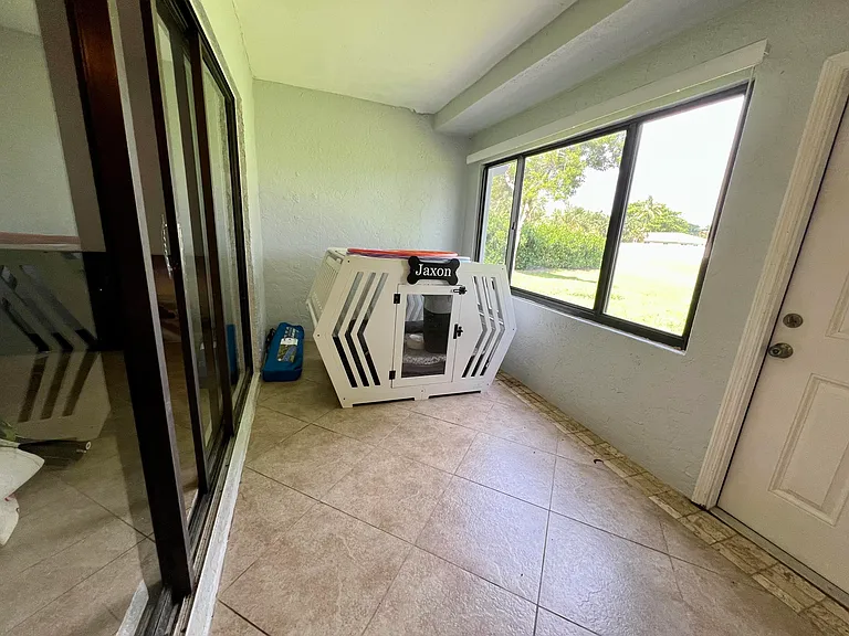 4075 Palm Forest Dr N — Photo 17