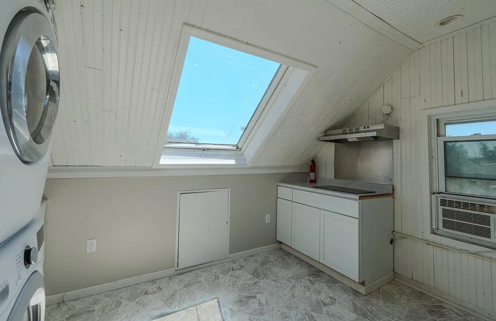 1 bed, 700 sqft, $1,000 — Photo 2