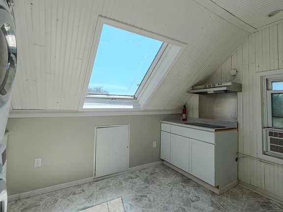 2nd image of 3107 S 12th St #3