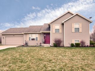 4600 Cider Wood Dr NW, Grand Rapids, MI