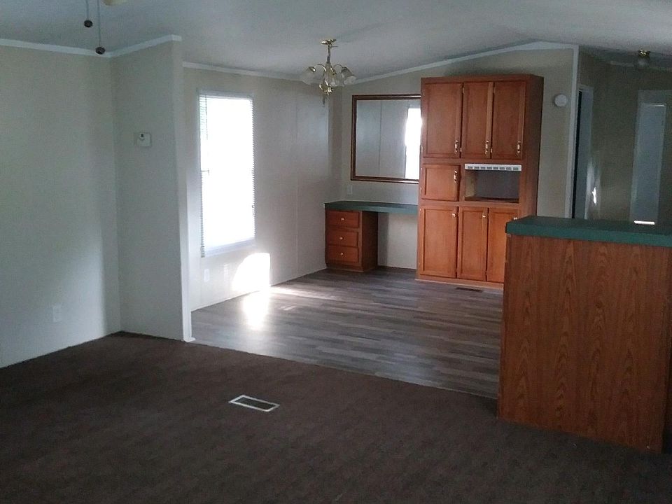 2nd image of 501 N Taylor St Trlr 20