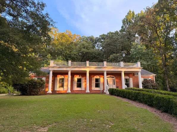 154 Spivey Rd, Columbus, MS 39705