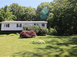 210 Sagamore Dr, Kent Lakes, NY 10512