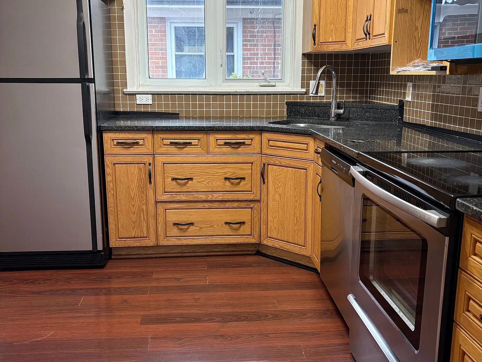 4 bed, $3,600 — Photo 4