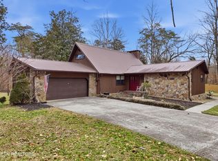 5936 Lanier Cross Rd, Maryville, TN 37801