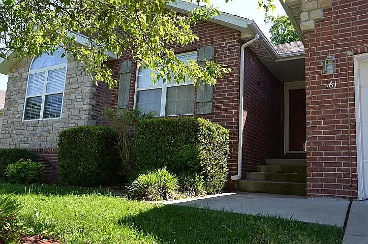 161 Shadowview Dr — Photo 31