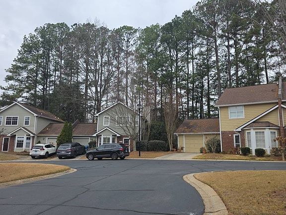 5th image of 102 Johnson Ct