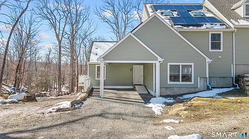 18 Madeline Dr Photo 1