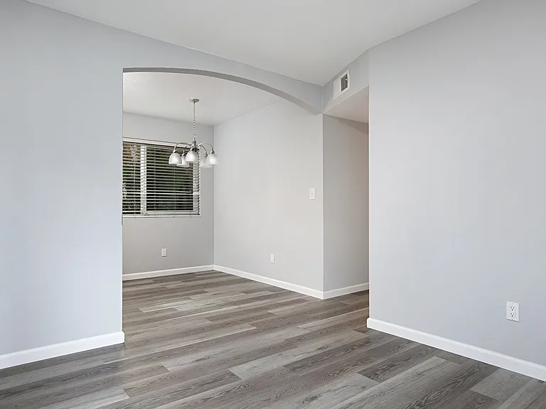 4463 Home Ave #4 — Photo 3
