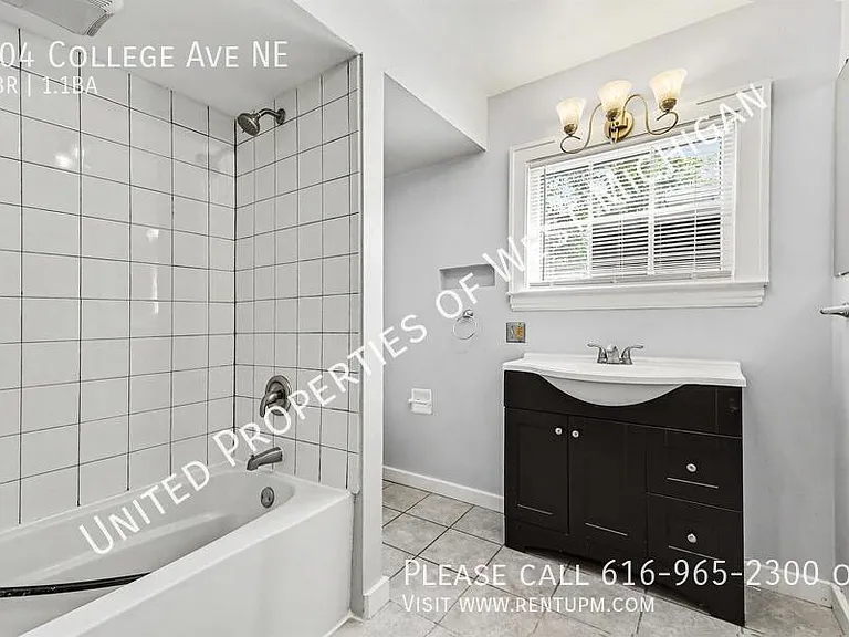 304 College Ave NE — Photo 15