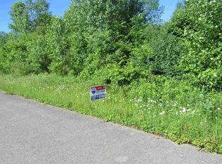 5489 Turtle Cove Pkwy, Flint, MI 48506