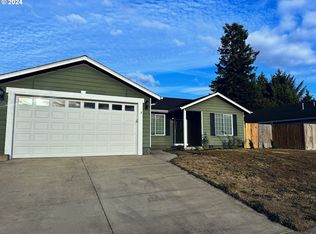 1130 SW 3rd Ave, Mill City, OR 97360