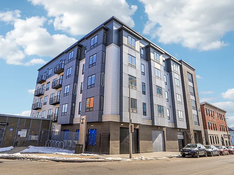 The Frances at Ashmont Flats — Photo 4