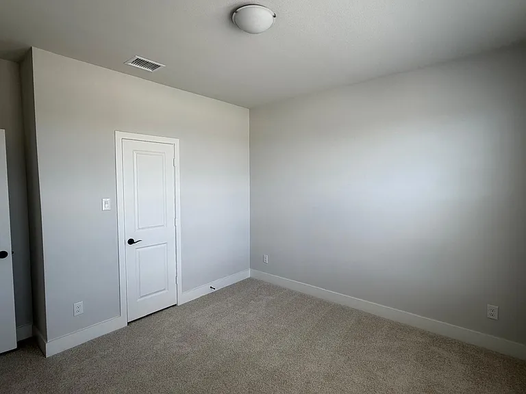 7366 Farley St — Photo 12