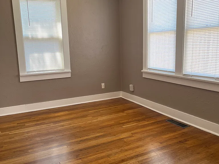 406 Princeton Dr SE — Photo 13