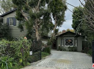 13562 Addison St, Sherman Oaks, CA 91423