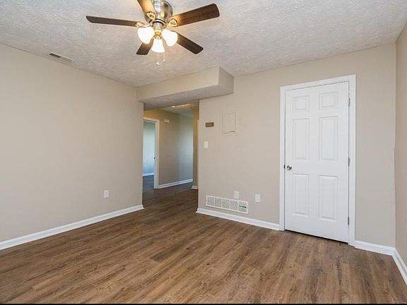 5th image of 431 Garden City Dr #3