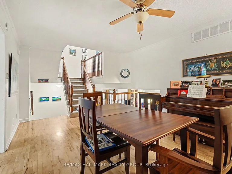 48 Dunbarton Ct — Photo 11