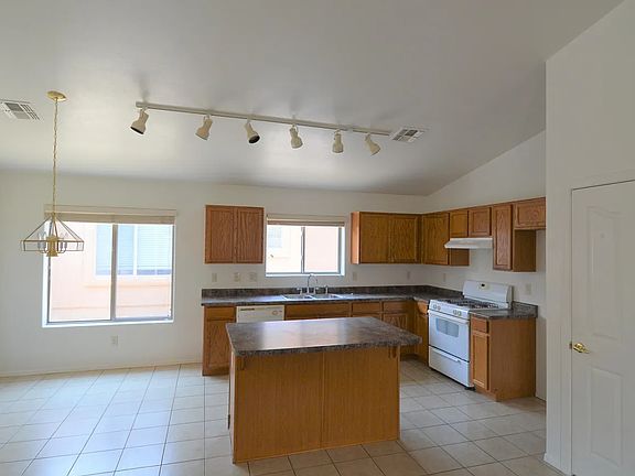 3rd image of 13180 E Mesquite Flat Spring Dr