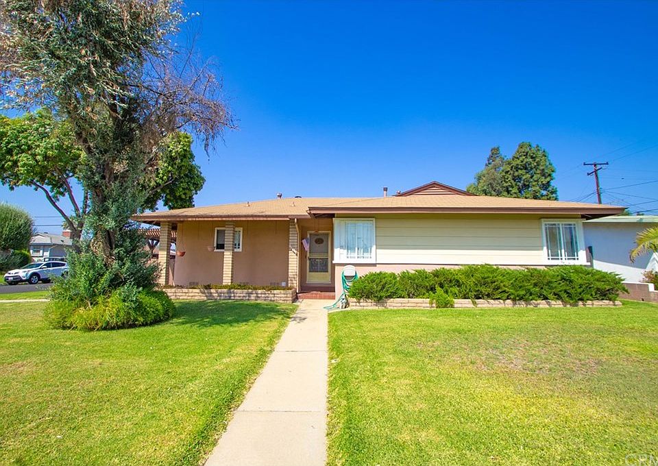 1st image of 15523 Ocaso Ave