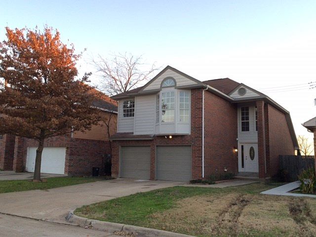 1st image of 1105 Meadow Park Ln