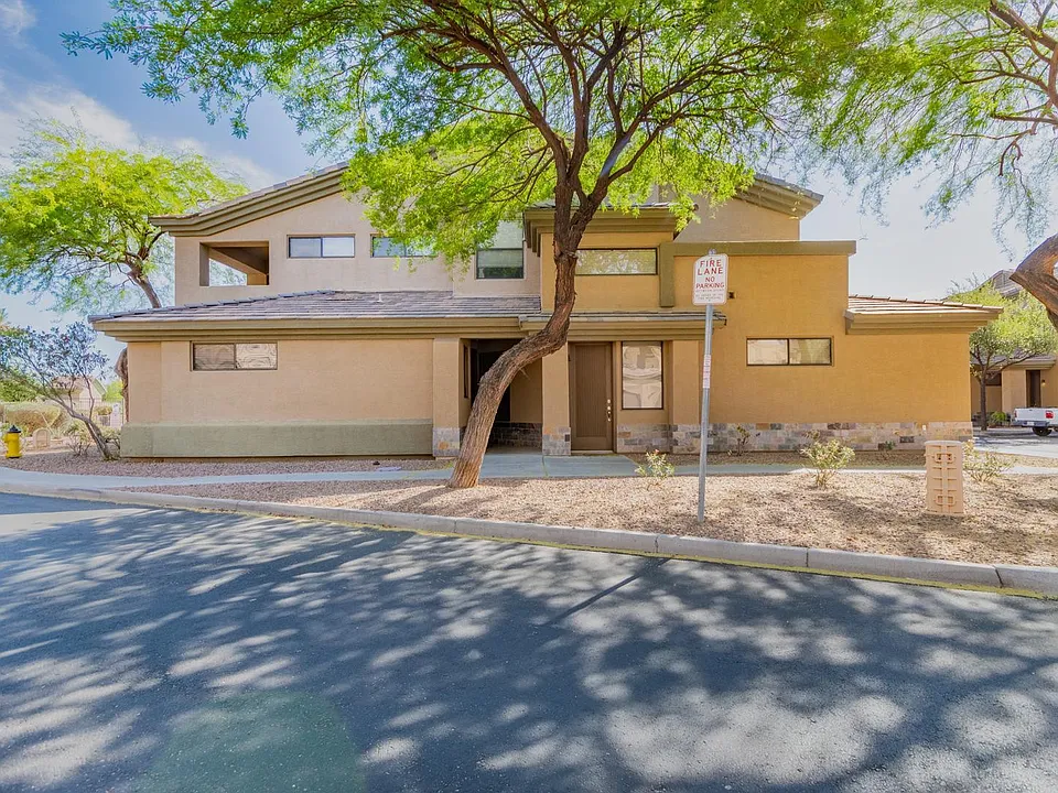 705 W Queen Creek Rd #1121