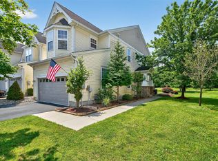 5 Cornwall Ln, Middletown, NY 10940