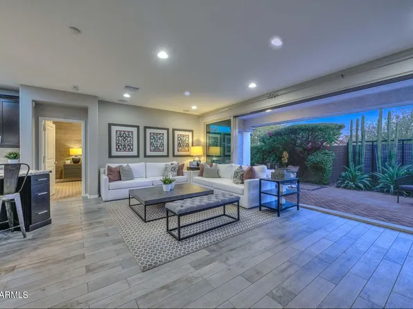 2817 E HIDALGO Avenue, Phoenix, AZ 85040