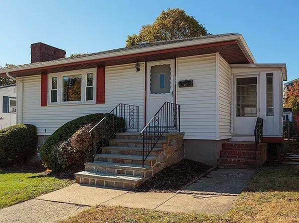 759 Beechmont St, Hyde Park, MA 02136