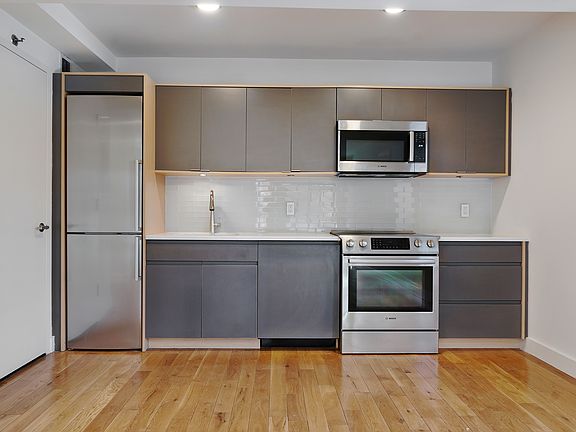 4th image of 111 Clarkson Ave APT 3A