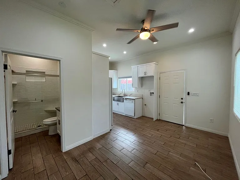 4316 Greenbush Ave — Photo 23