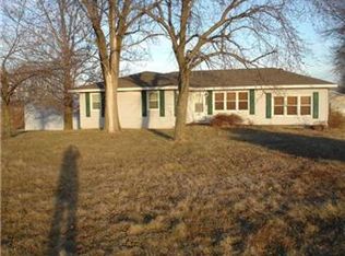8501 County Rd N, Orrick, MO 64077