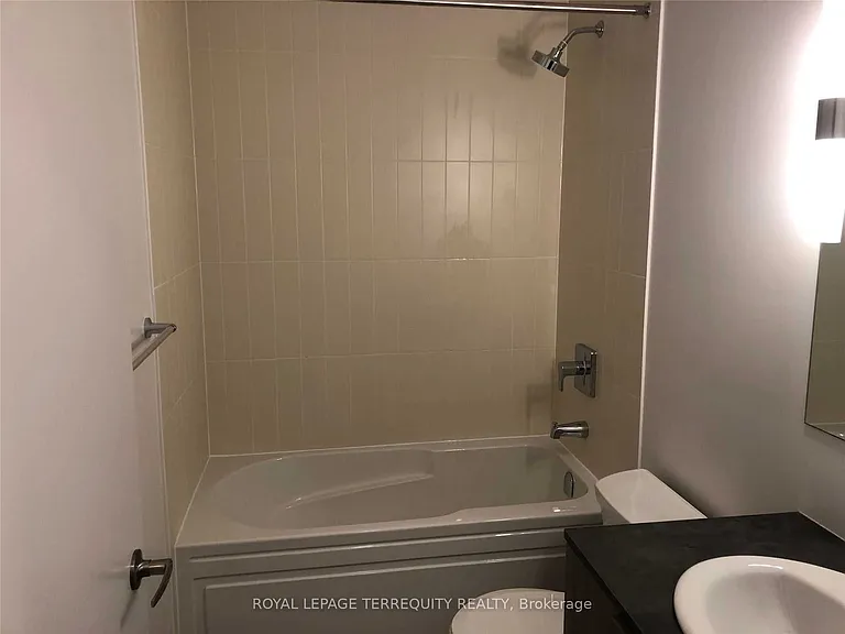 955 Bay St #803 — Photo 10