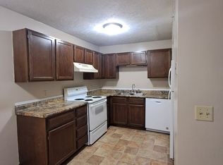 Lone Tree Apartments, Salina, KS 67401