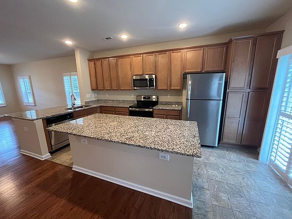 5th image of 11116 Pettus Ct
