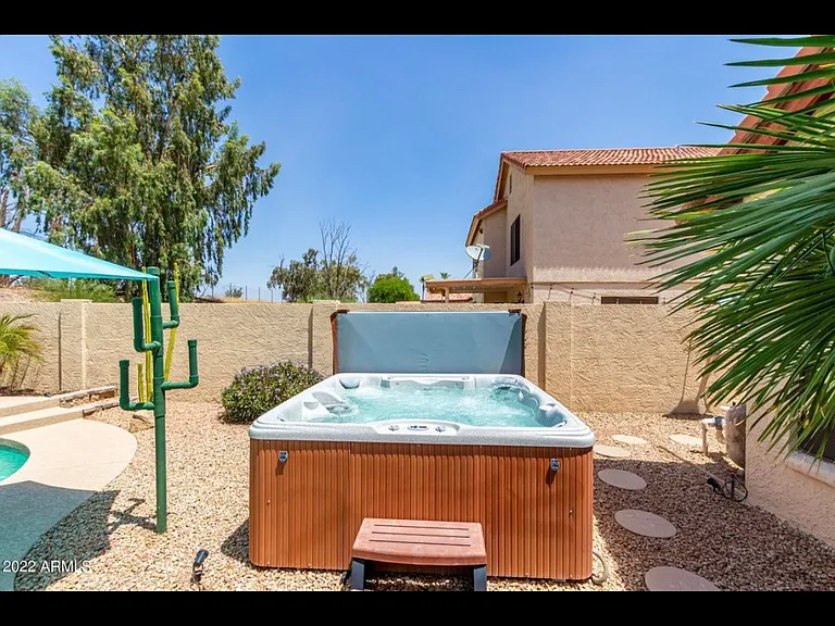 3728 N Copenhagen Dr — Photo 3