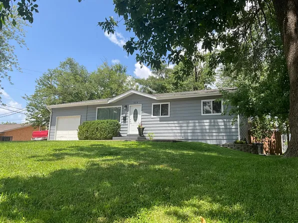 213 W Pitman St, O'Fallon, MO 63366