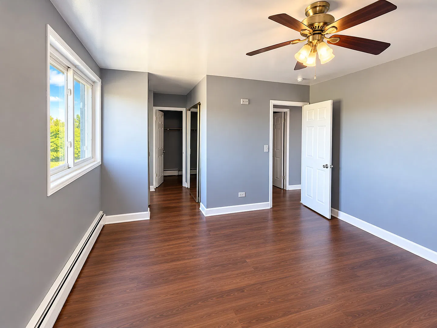 5011 Valley Ln — Photo 3