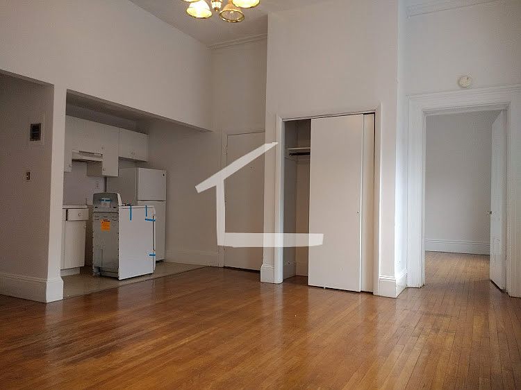 2nd image of 24 Mount Vernon St APT 300
