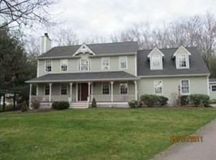 34 Amberley Ct, Richmond, RI 02812